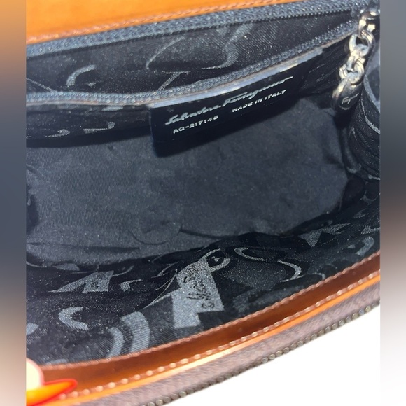 Salvatore Ferragamo Brown Ombré Leather Shoulder Bag -AQ-217148 Rare, Italy - Picture 8 of 14